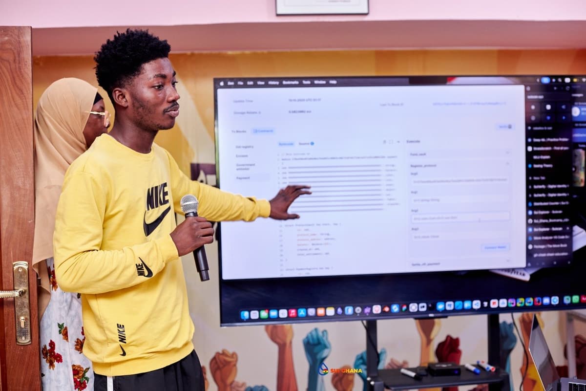Pitching SuiVerify at Sui 3-Day Developer Bootcamp at AyaHQ